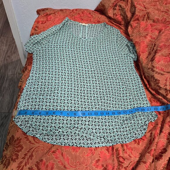 Pleione Geometric Blouse SP – Teal, Flowy & Office-Ready - Picture 6 of 8